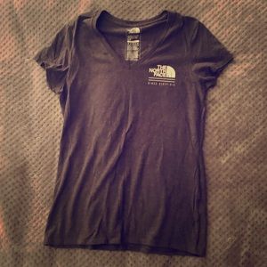 Women’s North Face T-shirt